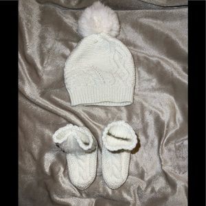 Nicole miller Baby girl beanie & bootie set